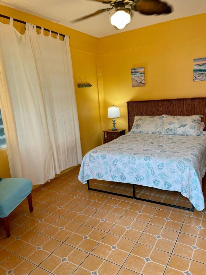 Esperanza Inn Guesthouse (Adults Only) ビエケス 部屋 写真