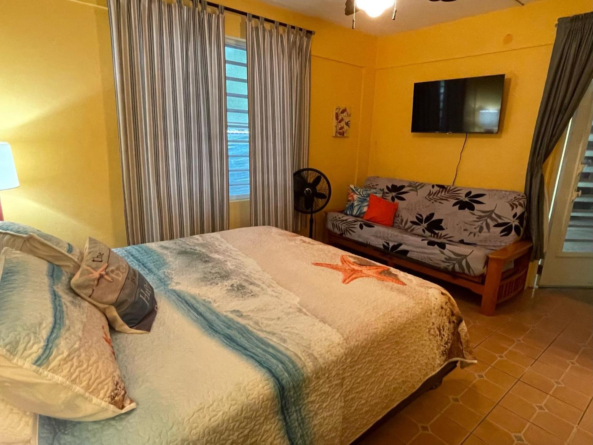 Esperanza Inn Guesthouse (Adults Only) ビエケス 部屋 写真