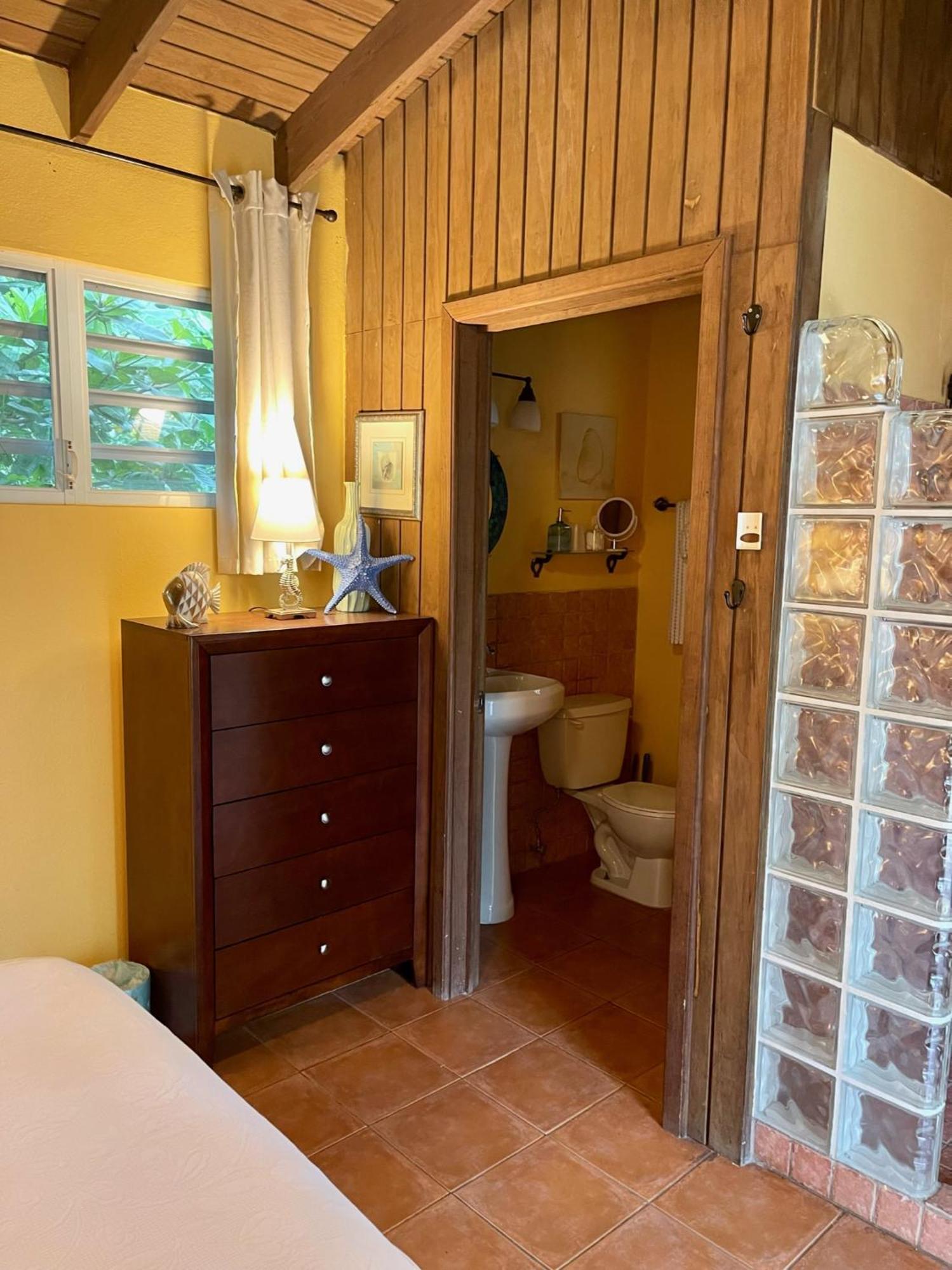 Esperanza Inn Guesthouse (Adults Only) ビエケス 部屋 写真